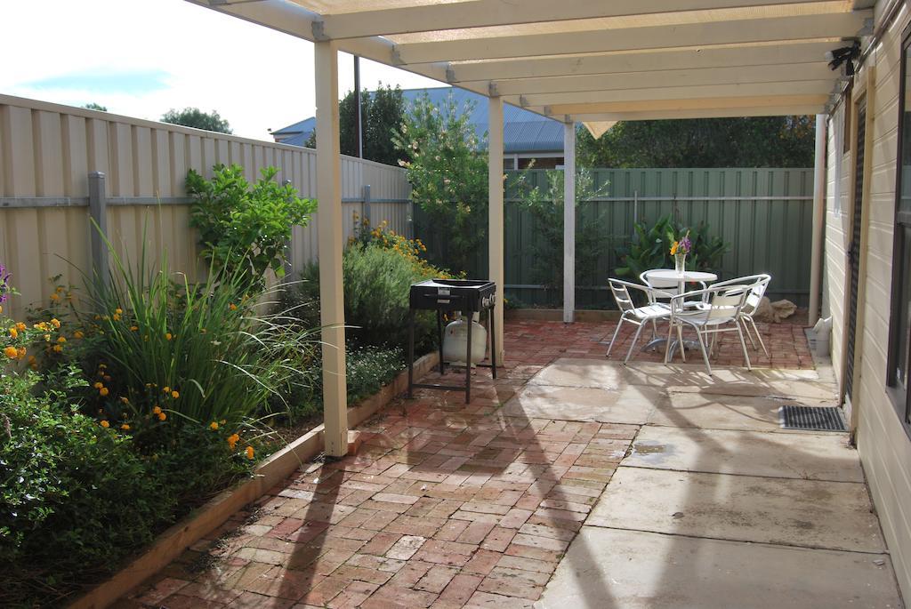 Jacaranda Cottage Murray Bridge Exterior foto